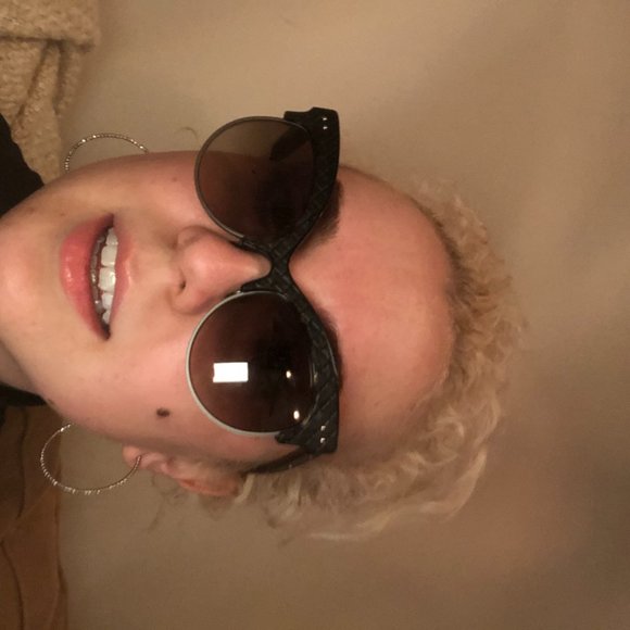 Mid 2000s cat eye woven patterns sunnies - Picture 2 of 5